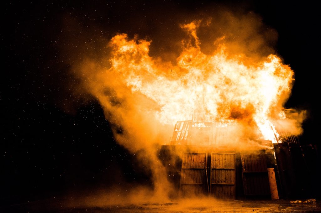 atmosphere flame fire yellow bonfire explosion 1059431 pxhere.com